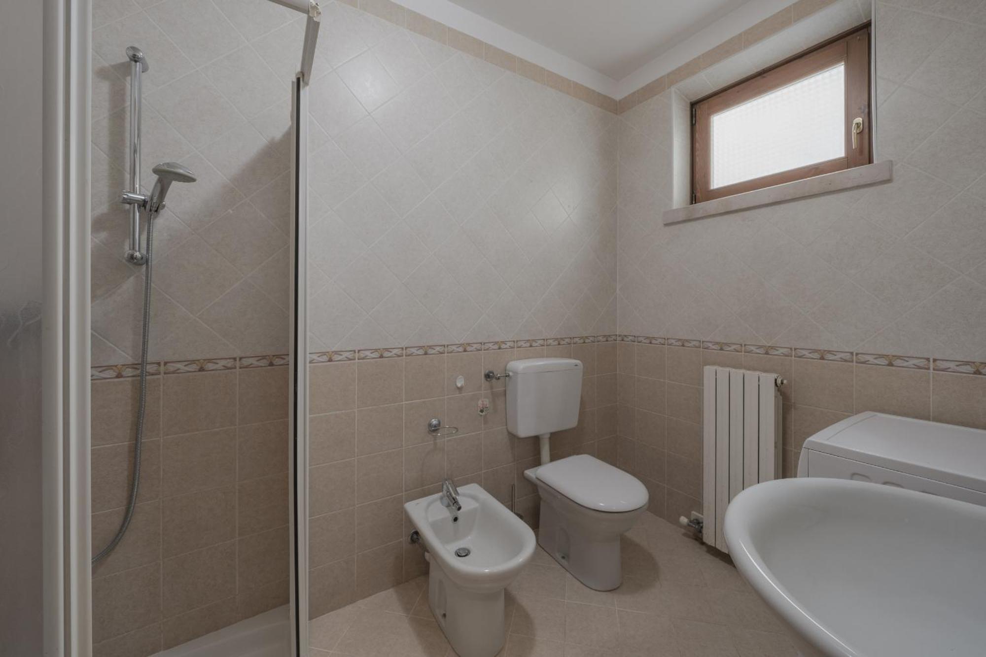 Holiday home Apt24 - Trilocale A Pochi Passi Dal Lago Con Posto Auto