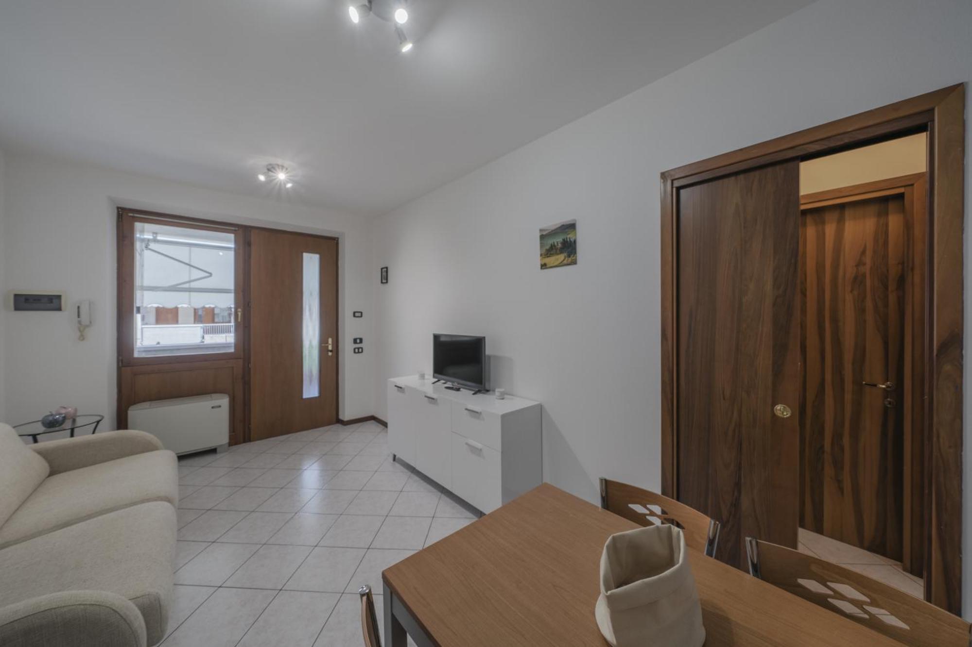 Ferienhaus Apt24 - Trilocale A Pochi Passi Dal Lago Con Posto Auto Desenzano del Garda